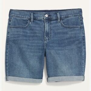 Old Navy Blue Jean Mid Rise Shorts Classic Fit - Size 6